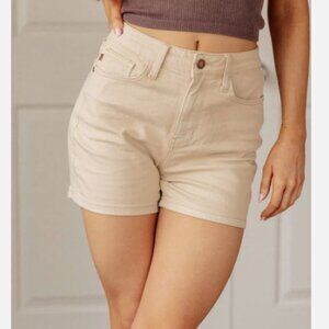 Judy Blue High Rise Garment Dyed Shorts in Bone - Size Large - NWT